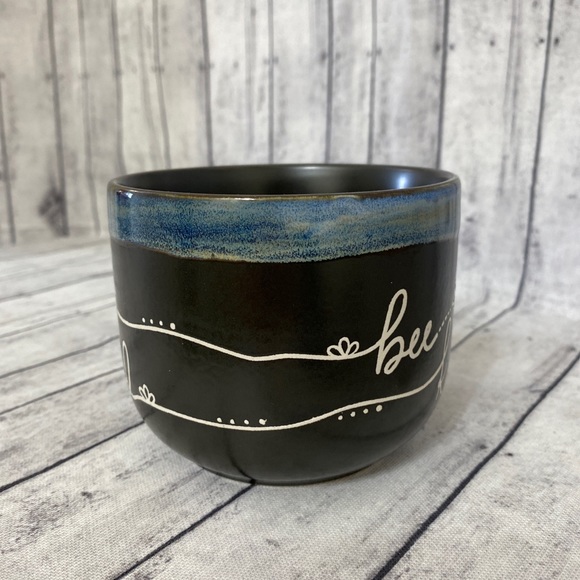 NEW! BEE KIND COFFEE MUG SOUP MUG- EMBOSSED LETTERING! - Picture 2 of 6